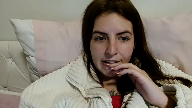 Snapshot of chelbyy chatting on May 2026 03:25:01 AM chelbyy online show from May 2026 03:25:01 AM