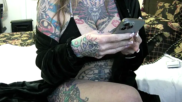 pamelagunns online show from January 2025 04:35:01 PM