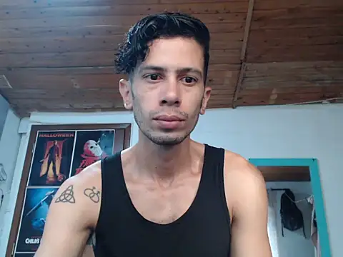 Snapshot of alisterxxx chatting on January 2025 12:31:01 PM alisterxxx online show from January 2025 12:31:01 PM