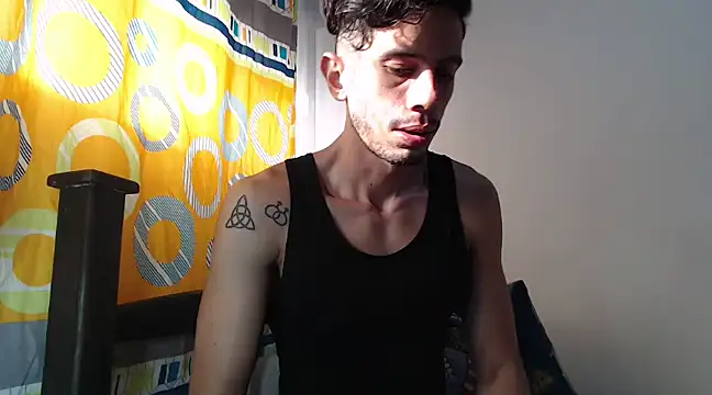 Snapshot of alisterxxx chatting on February 2025 12:39:01 PM alisterxxx online show from February 2025 12:39:01 PM