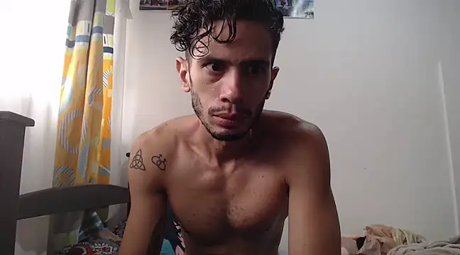 Snapshot of alisterxxx chatting on February 2025 02:15:02 PM alisterxxx online show from February 2025 02:15:02 PM