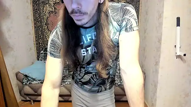 Snapshot of Marrymepls chatting on February 2025 04:19:02 PM Marrymepls online show from February 2025 04:19:02 PM