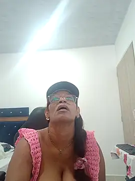 BustyMilf  online show from October 2025 01:10:01 PM