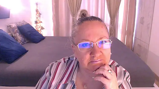 Raisshy online show from January 2025 11:45:01 AM