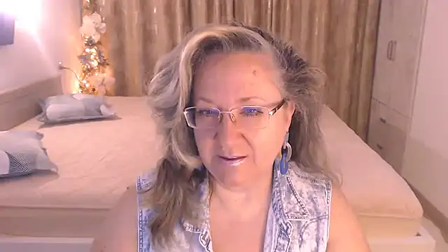 Raisshy online show from December 2025 07:03:02 AM