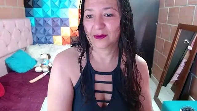 katifoxx online show from January 2025 08:28:01 PM