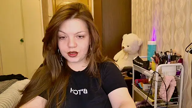 cutewhip online show from September 2025 06:19:01 PM