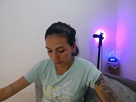 Snapshot of Allyson_Smith chatting on January 2025 02:18:01 AM Allyson Smith online show from January 2025 02:18:01 AM