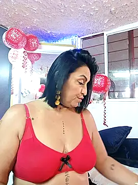 zullyxhot online show from September 2025 09:49:01 PM