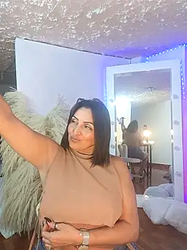 zullyxhot online show from November 2025 09:57:02 PM