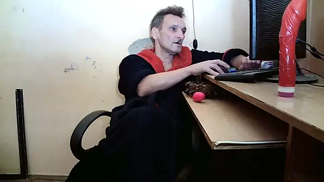 dundyFocus online show from October 2025 12:36:02 PM