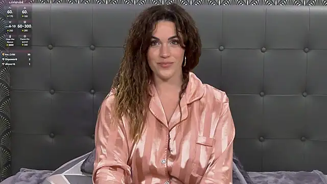 Clara-xoxo online show from December 2024 02:17:01 PM