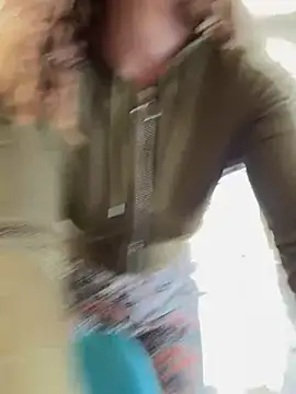 Clara-xoxo online show from March 2025 01:29:01 PM