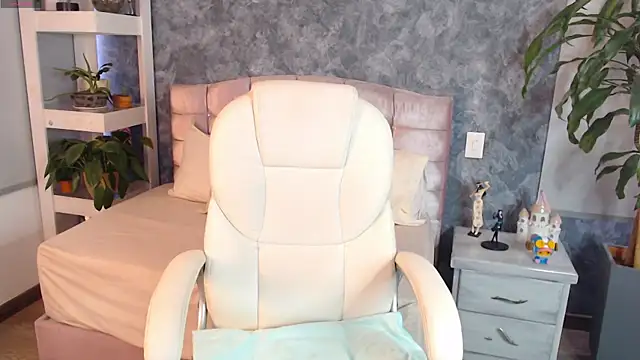 niko robin online show from November 2025 04:29:01 PM