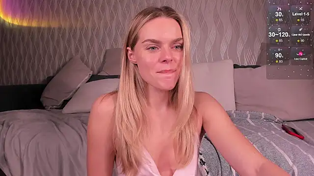 CharliSweet online show from December 2025 02:14:02 PM