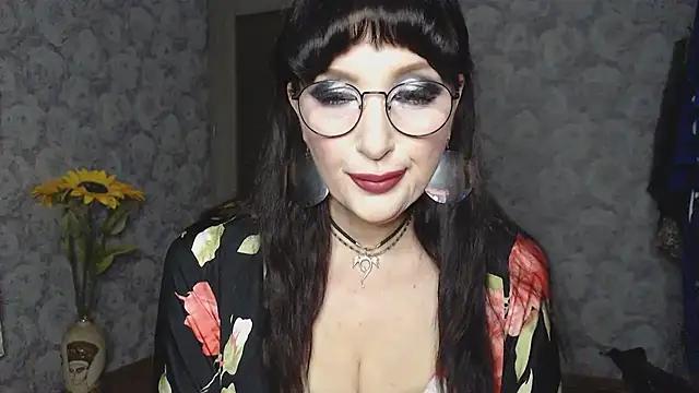 Snapshot of Aziza1 chatting on February 2025 09:09:01 PM Aziza1 online show from February 2025 09:09:01 PM