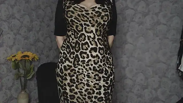 Snapshot of Aziza1 chatting on March 2025 02:43:02 PM Aziza1 online show from March 2025 02:43:02 PM