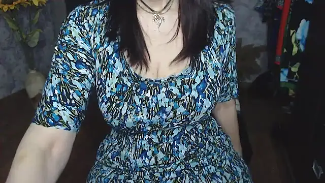 Aziza1 online show from April 2026 07:58:02 PM