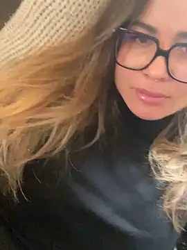 Etwas neugierig online show from December 2024 10:32:01 AM