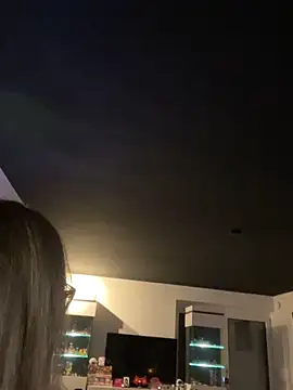 Etwas neugierig online show from February 2026 06:15:02 PM