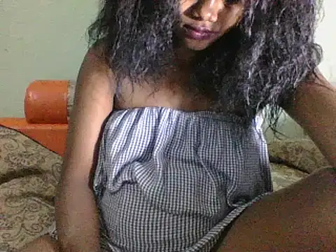 Snapshot of Hamie_sexy chatting on February 2025 03:05:02 PM Hamie sexy online show from February 2025 03:05:02 PM