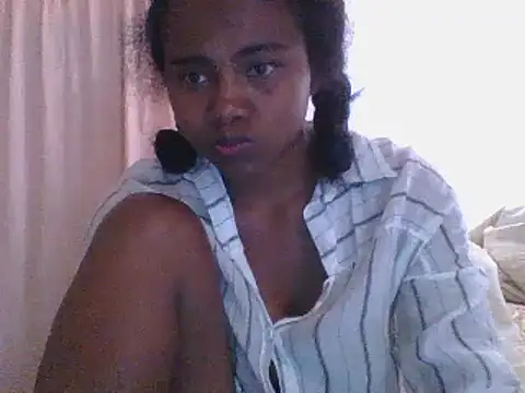 Snapshot of Hamie_sexy chatting on September 2025 06:46:02 AM Hamie sexy online show from September 2025 06:46:02 AM