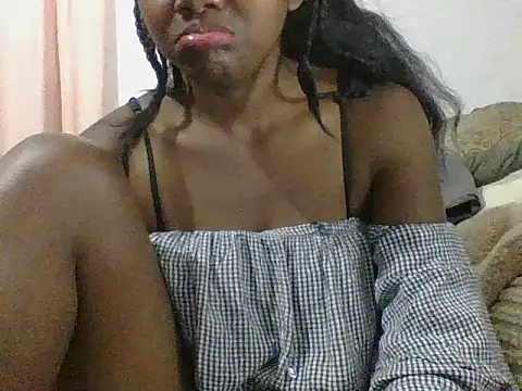 Snapshot of Hamie_sexy chatting on September 2025 06:23:02 AM Hamie sexy online show from September 2025 06:23:02 AM