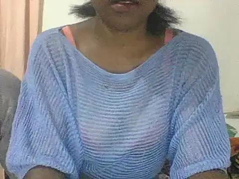 Snapshot of Hamie_sexy chatting on October 2025 03:13:01 PM Hamie sexy online show from October 2025 03:13:01 PM