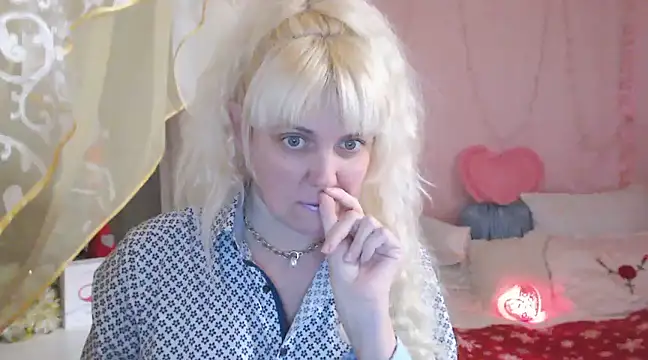 SunnySylvia online show from January 2025 04:00:01 PM