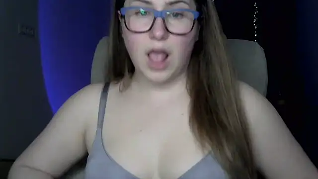 SeasonalSomeone online show from April 2026 07:03:02 PM