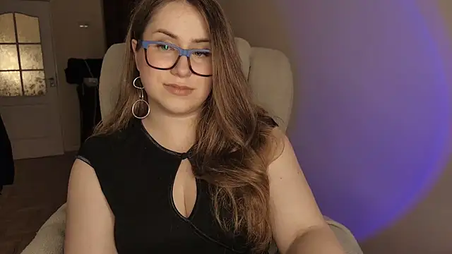 SeasonalSomeone online show from August 2026 10:01:02 PM