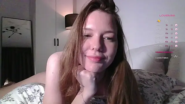 Snapshot of Hit-girl- chatting on March 2025 07:38:01 PM Hit-girl- online show from March 2025 07:38:01 PM