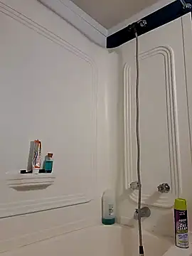 Snapshot of MaddyC6992 chatting on December 2024 06:59:01 AM MaddyC6992 online show from December 2024 06:59:01 AM