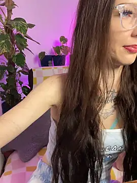 Trixie-Tainted online show from January 2025 02:57:01 PM