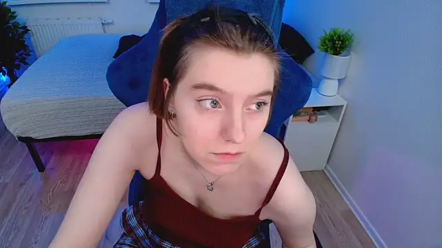 CranberryHot online show from March 2025 03:31:01 PM