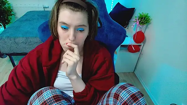 CranberryHot online show from October 2025 02:04:02 AM