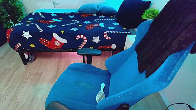 CranberryHot online show from March 2026 04:47:01 AM