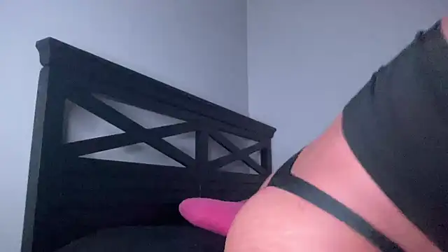 Creamesensation online show from December 2024 08:40:02 AM