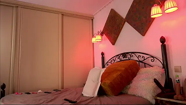 einneuesleben online show from February 2025 09:06:02 AM