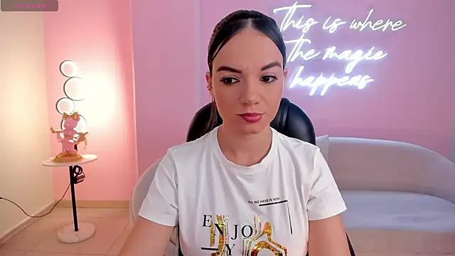 MorganHicks online show from February 2025 05:38:02 PM