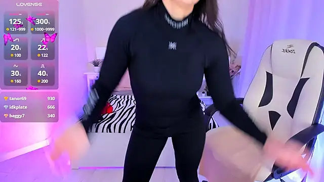 HelenaRegal online show from February 2025 09:34:02 AM