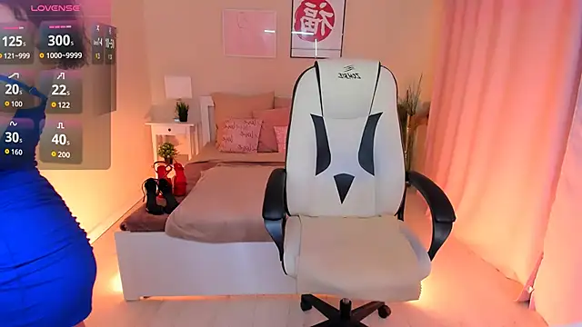 HelenaRegal online show from November 2025 01:58:01 PM