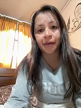 latinfemale online show from October 2025 05:41:02 PM