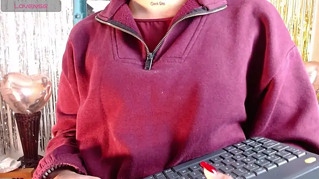 DestinyHills online show from February 2025 12:05:02 PM