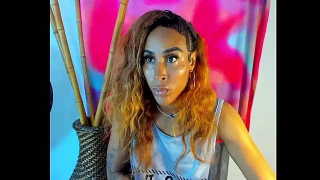 CarameloCeron online show from November 2025 05:57:01 PM