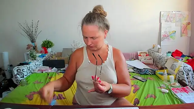 IamYourNarcotic online show from September 2025 03:03:02 PM