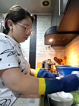 linda-schmidt online show from December 2024 11:03:01 PM