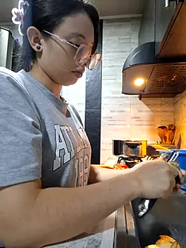 linda-schmidt online show from September 2025 07:19:02 PM