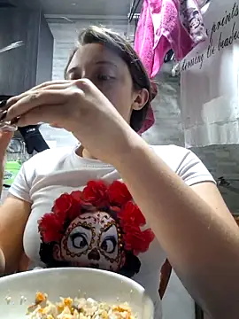 linda-schmidt online show from October 2025 10:10:01 PM