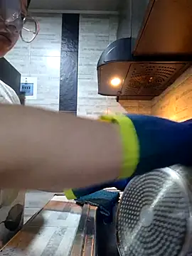 linda-schmidt online show from October 2025 12:29:01 AM